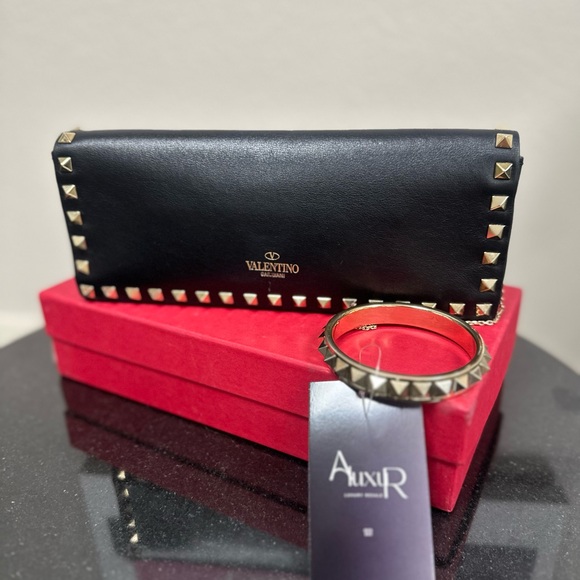 Valentino Garavani Rockstud bracelet clutch (black) - Picture 4 of 4